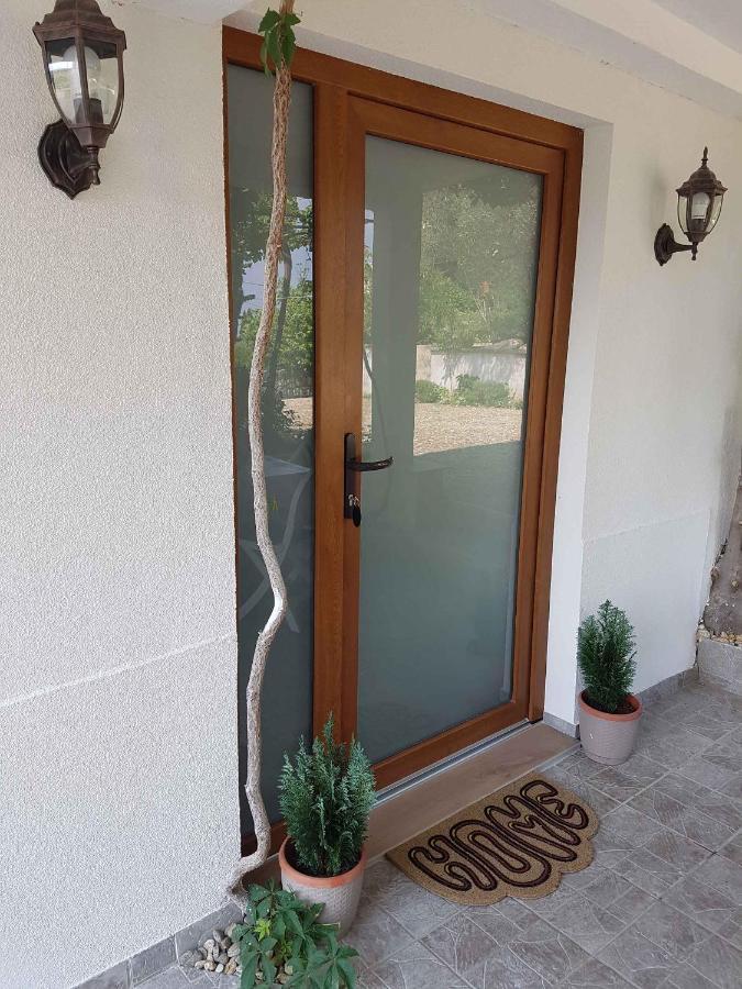 Dobrinj Apartment 2 Εξωτερικό φωτογραφία